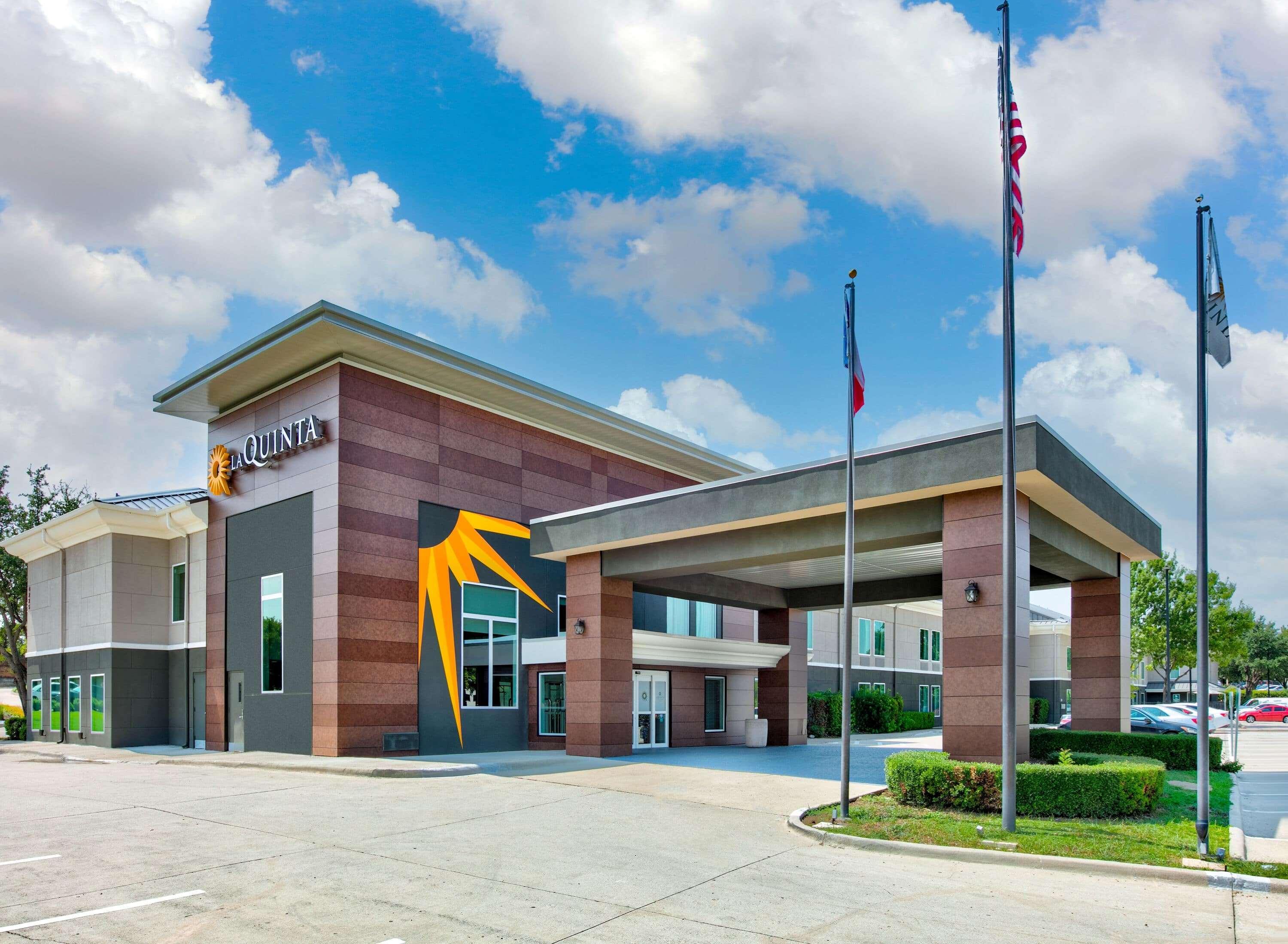 La Quinta By Wyndham Dallas - Las Colinas Hotel Irving Exterior photo